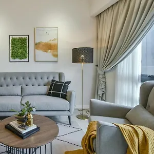 Anggun Klcc Apartment
