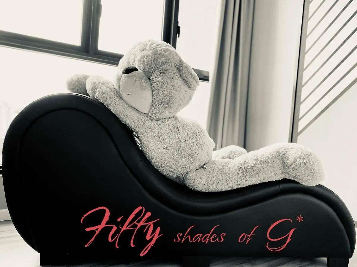 Fifty Shades Of G* By Offweek Apartment Kuala Lumpur